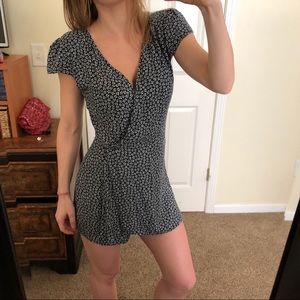 Brandy Melville Hannah Romper
